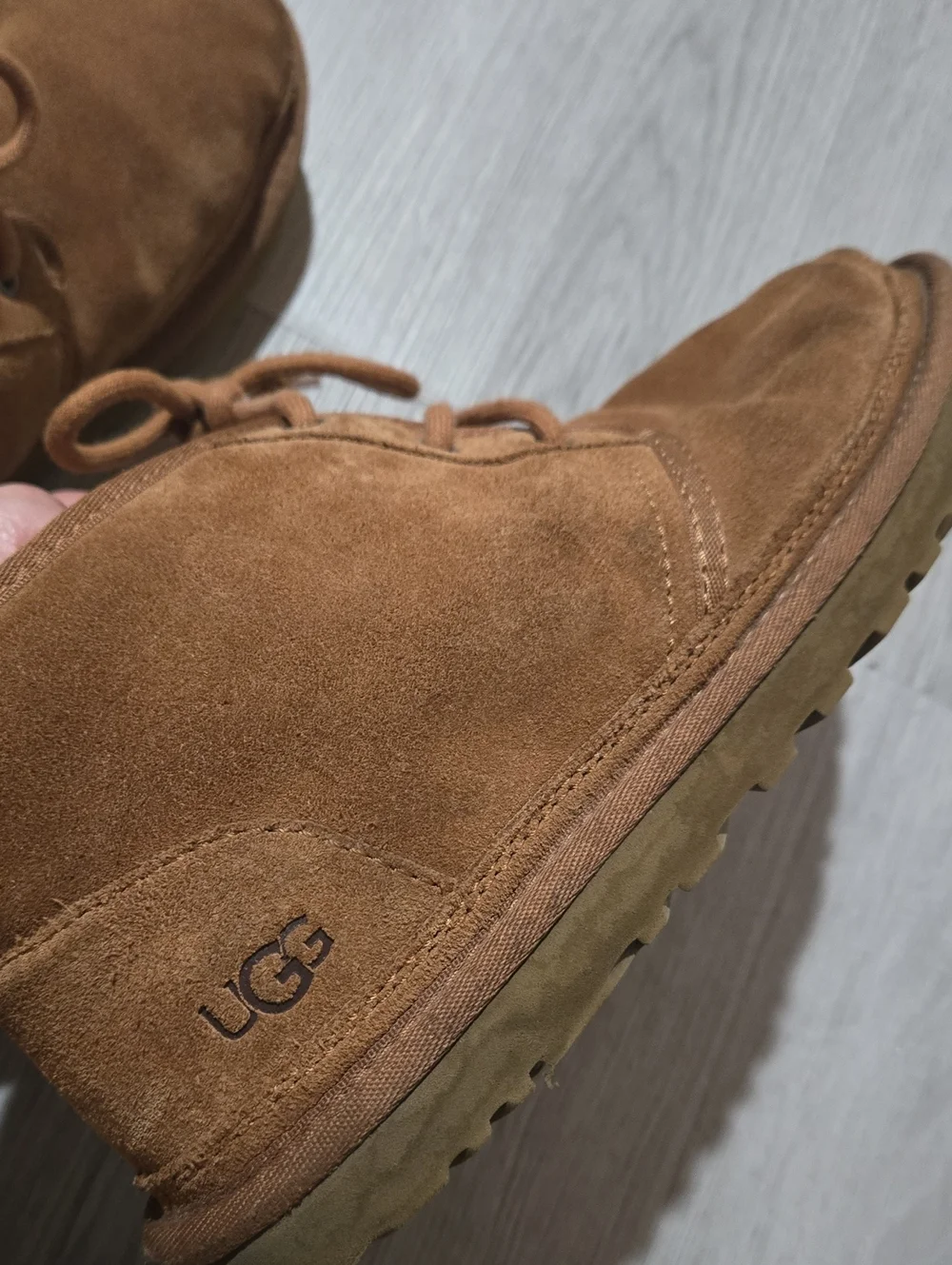 UGG Nuemel Chukka Chestnut Color Boots, Men's SIZE 8/Women's SIZE 9